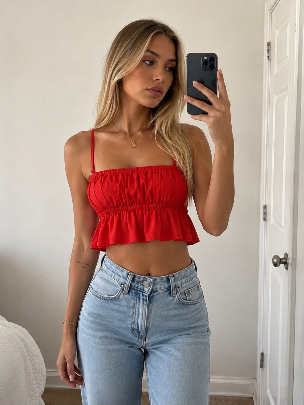 Red Smocked Ruffle Crop Top - Women S
Zz3